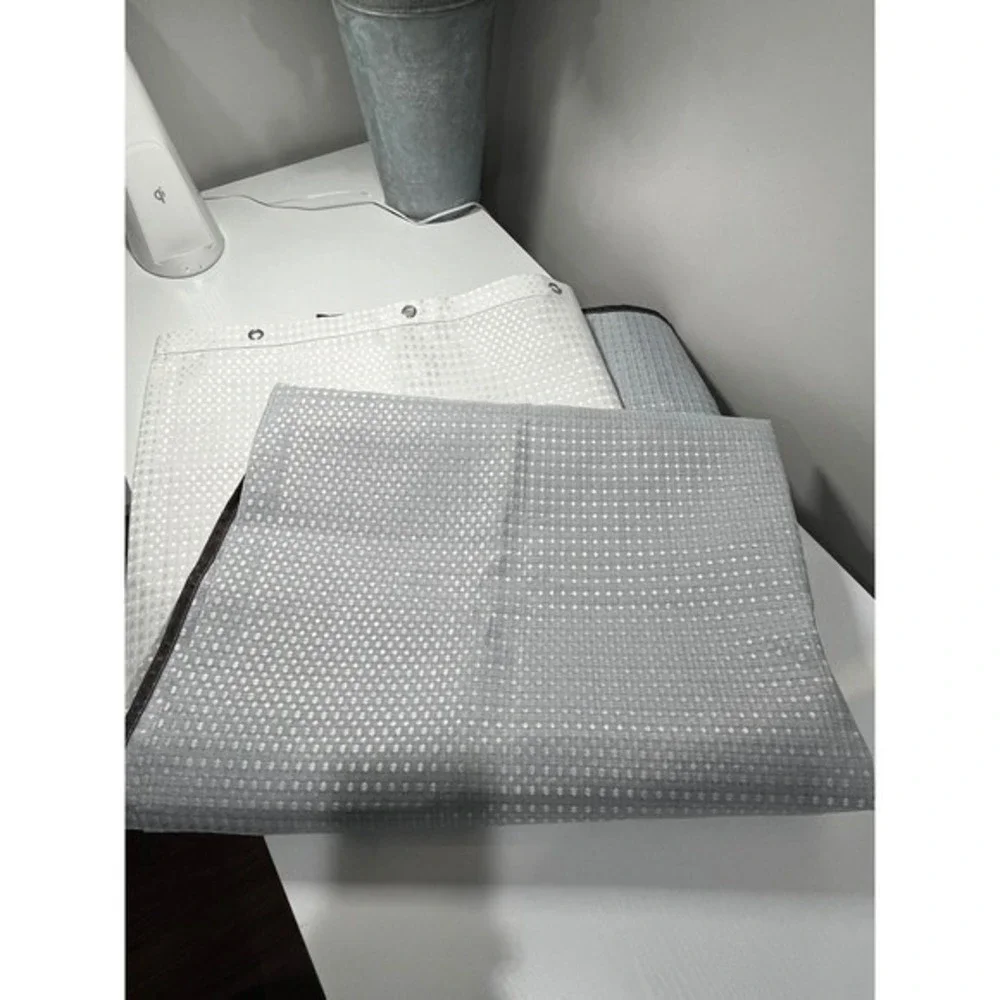 Gray White‎ Geometric Shower Curtain Set With Hooks